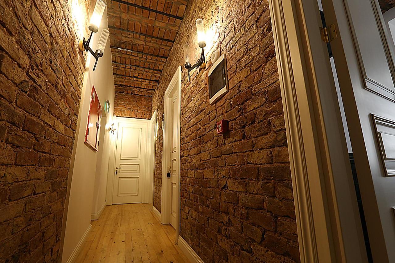 Istanbul Taksim Istiklal Street Kamil Hotel - Historical Exterior foto